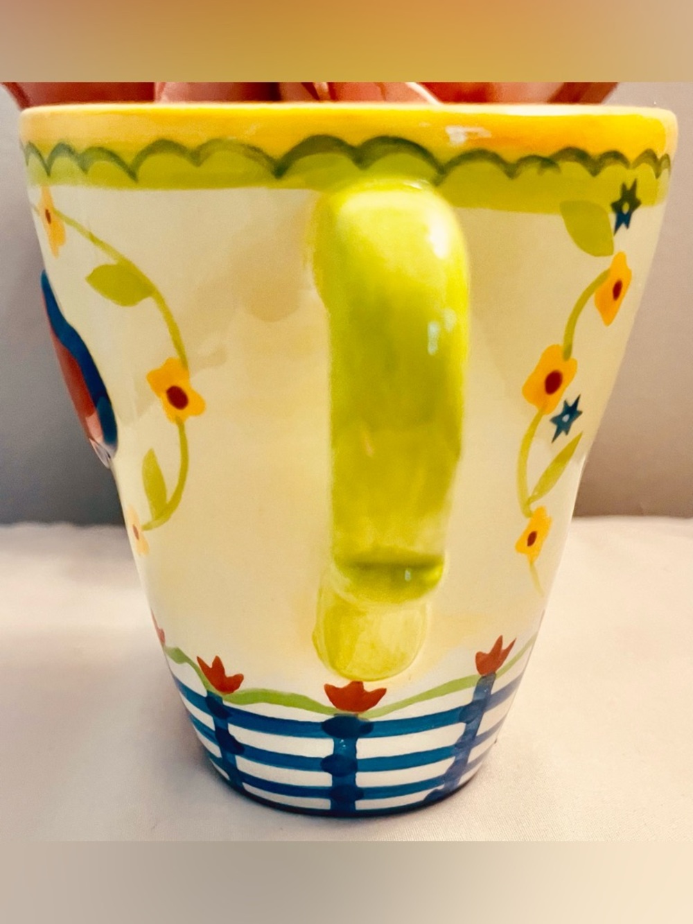 Kimberly Hodges Vintage Colorful “ENJOY” Hand-Painted Ceramic Lidded Mug. - Picture 6 of 7